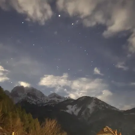 Thethi Sky Dağ evi *